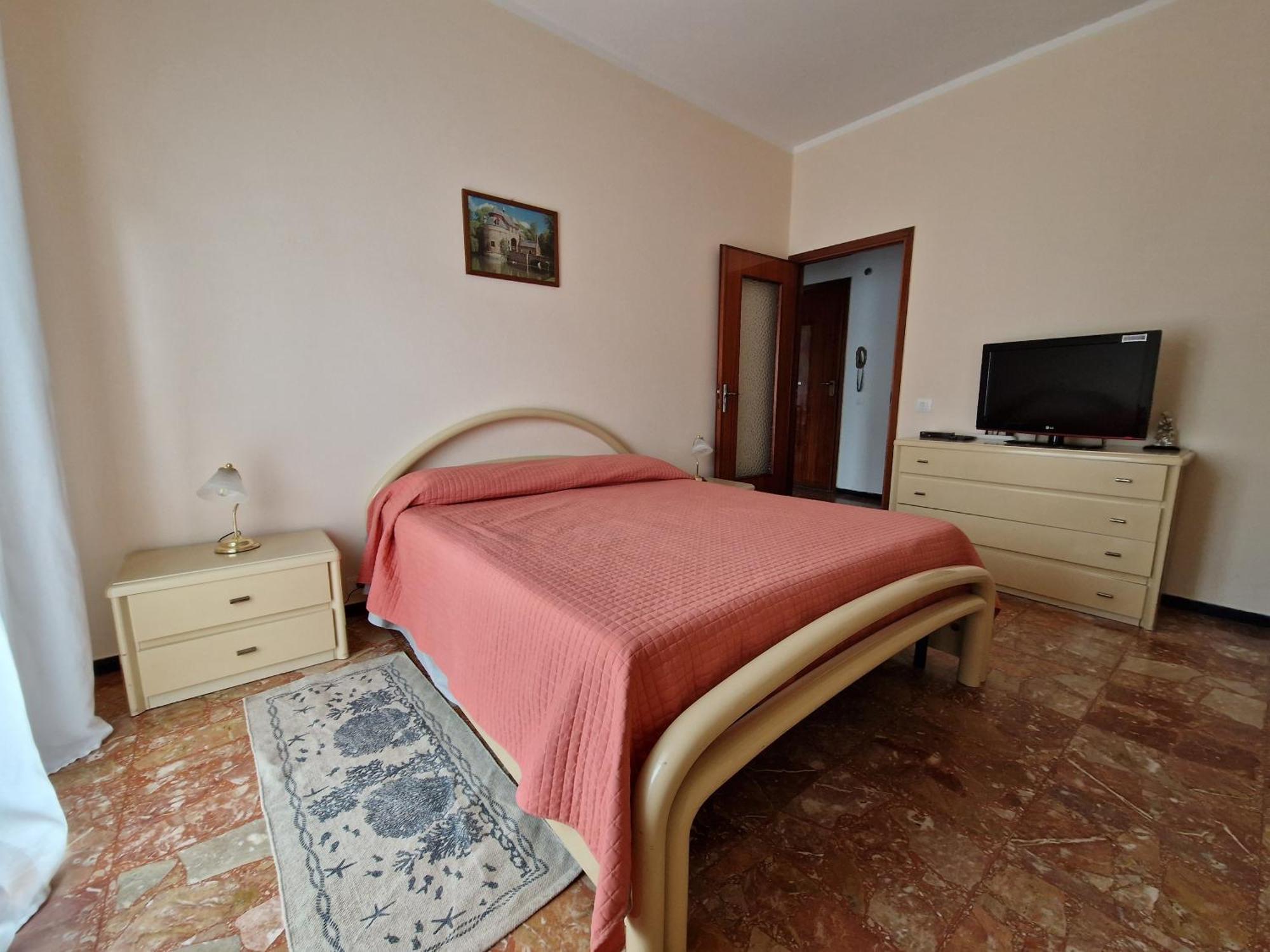 Casa Di Andreea E Bogdan Lägenhet Albenga Exteriör bild