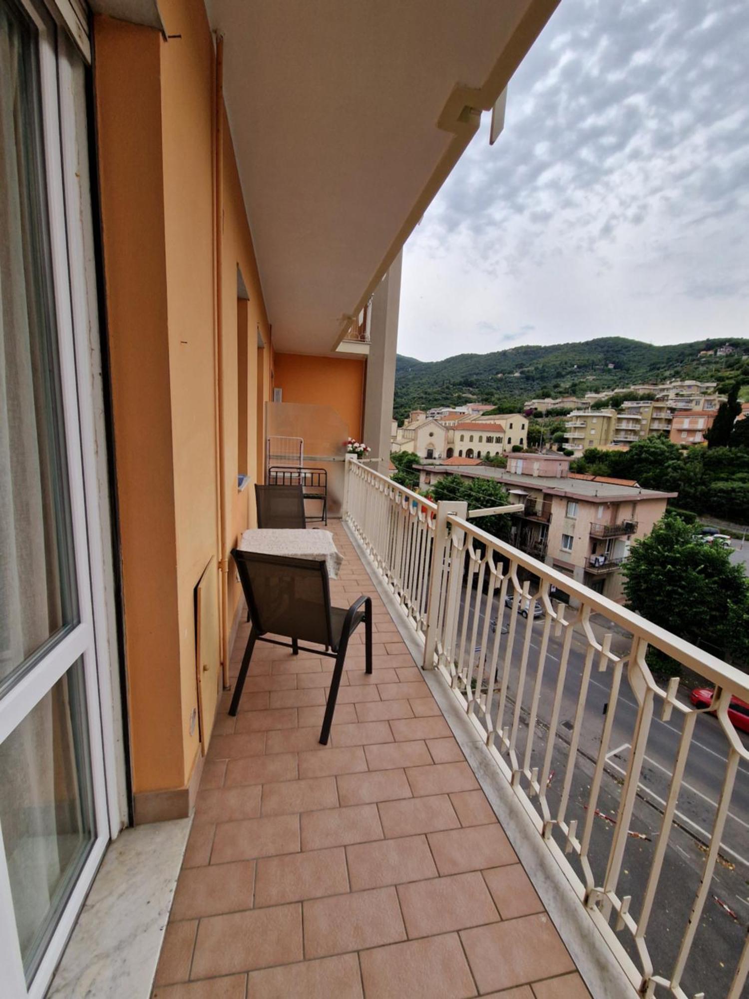 Casa Di Andreea E Bogdan Lägenhet Albenga Exteriör bild